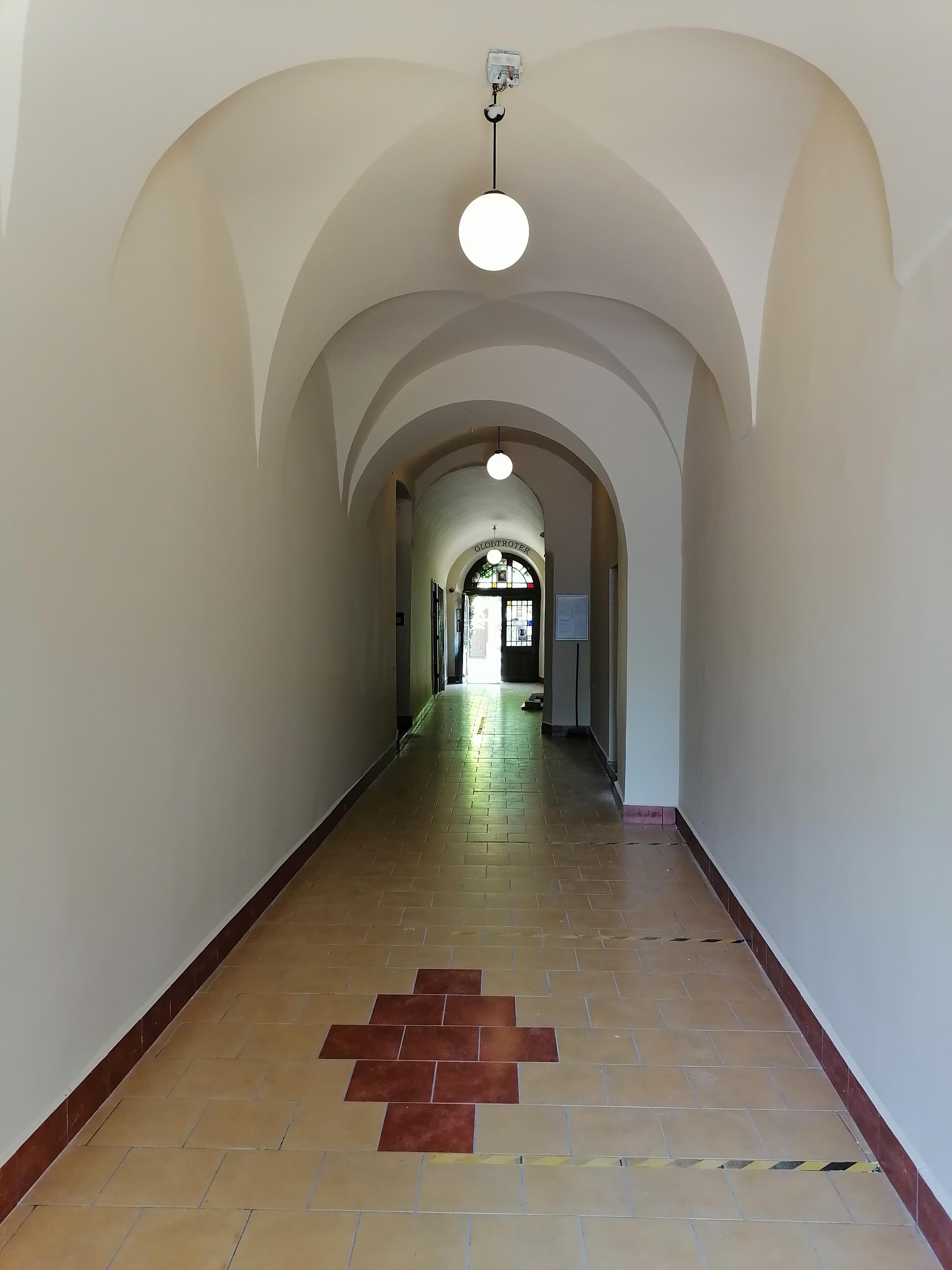 Globtroter Guest House Krakow Bagian luar foto