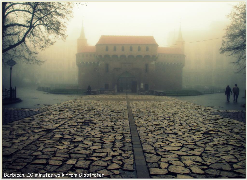 Globtroter Guest House Krakow Bagian luar foto